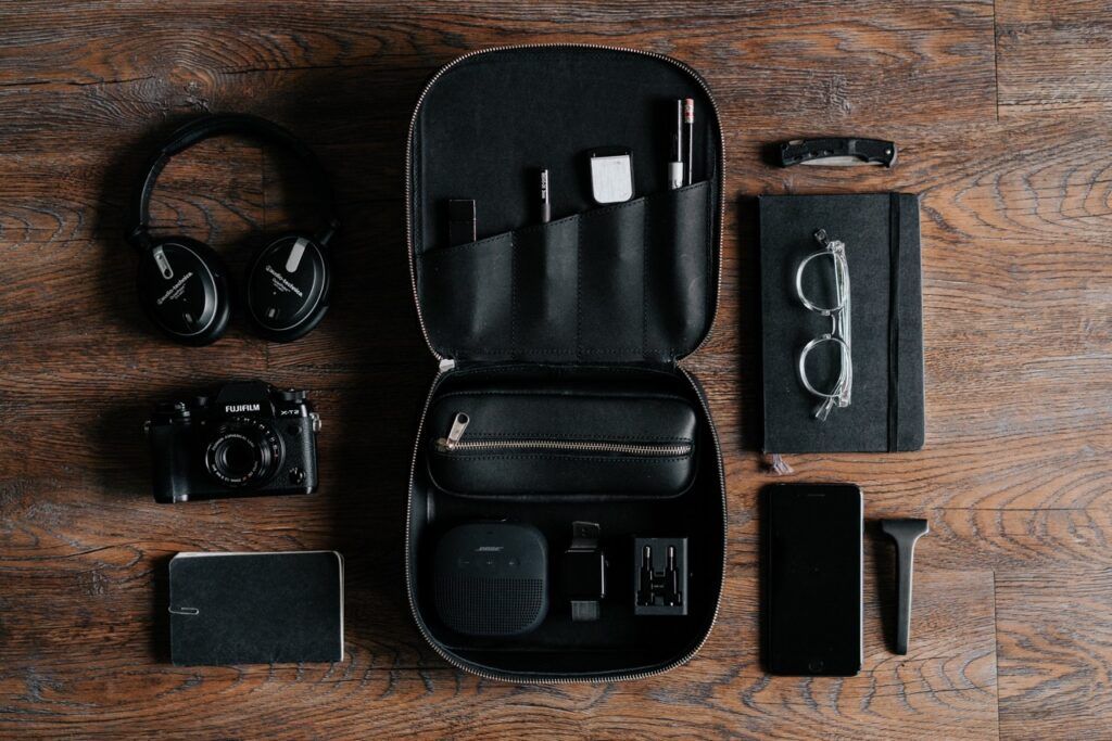 Imagem ilustrativa do texto "Como montar um kit Everyday Carry?" para o blog da Kumori.